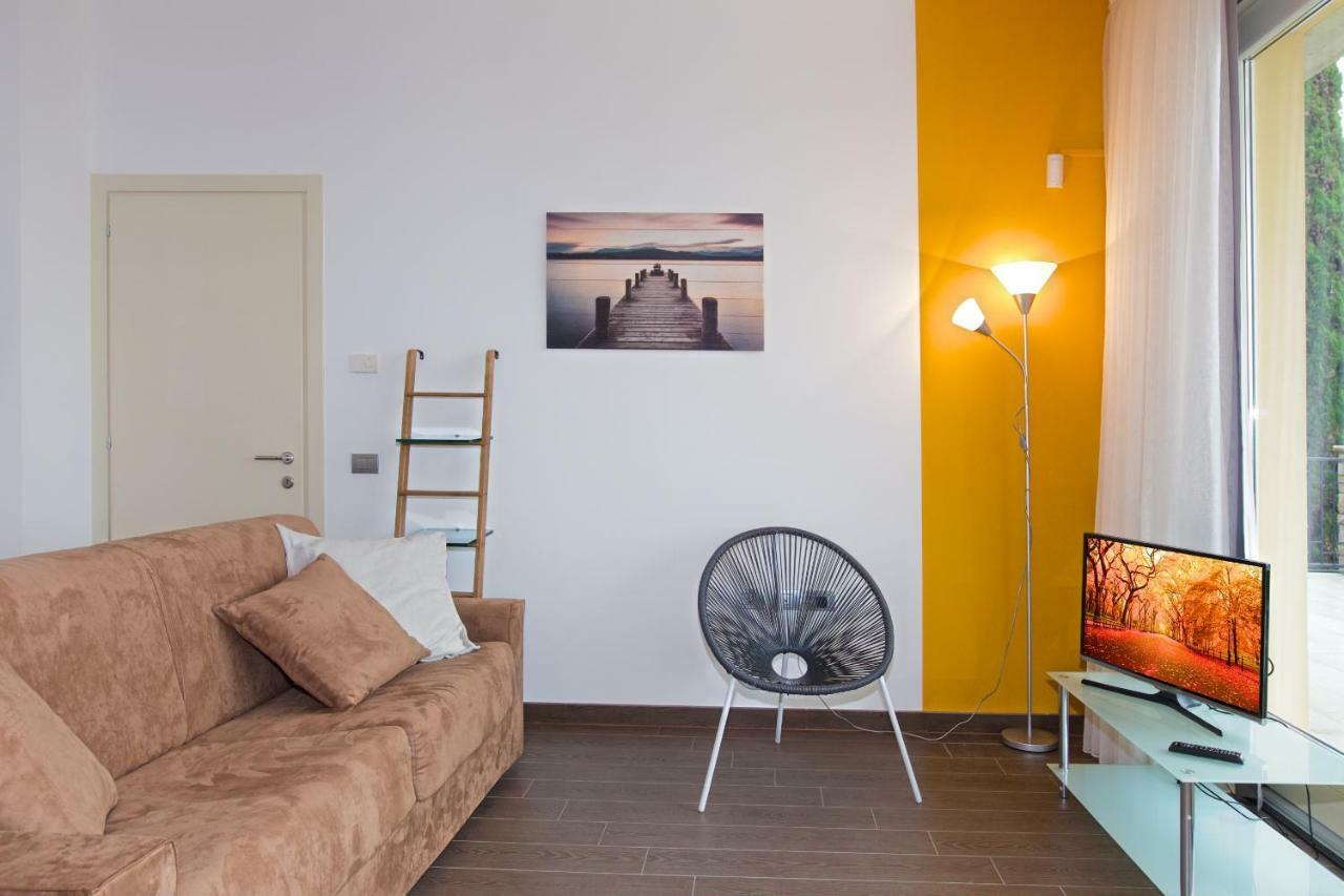 Residence Virgilio توسكولانو ماديرنو المظهر الخارجي الصورة